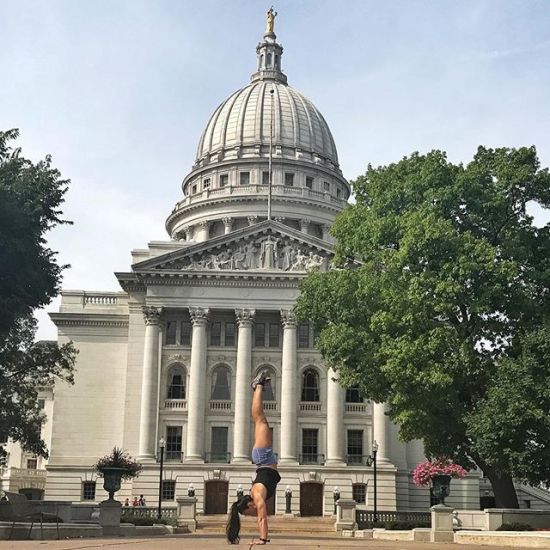 When in Madison... #Madisonhandstand #crossfitgames #handstands #gymnasty #madison #madisonwisconsin #livebig #windycitycrossfit #windycitylivin