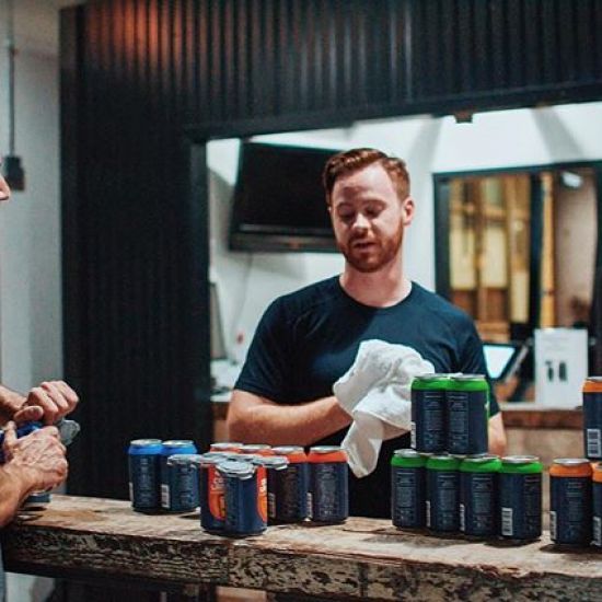 working up a sweat and enjoying a couple Begyle brews; not a bad way to spend a Friday night.
#thesweatlifechi #begylebrewing #windycitycrossfit