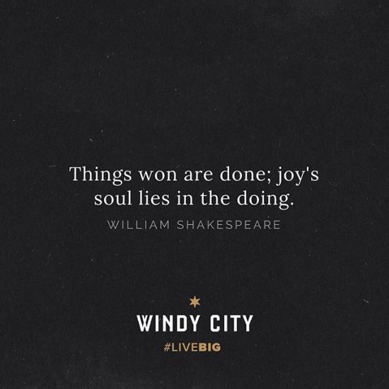 Take small steps, celebrate the little victories and enjoy the journey.
•
#windycitylivin #liveBIG