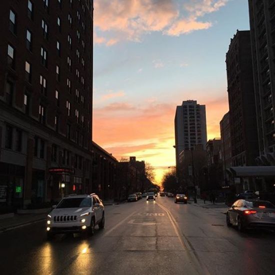 Undying love for Chicago and it’s gorgeous #sunsets .
.
.
.
. 
#chicagosunset #chicagogoldenhour #windycity #windycitylivin #chicagolivin #chicagoliving #chicagogram #chicagoland #chicagolife #chicagonights #chicagoskyline #chicagosummer #chicagosummers #belomntharbor #chicagosailing #chicagoharbors