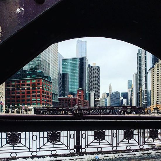 #onchicagotime :
:
:
:
:
#chicago #chiberia #frozen #frozencity #frozentundra #city #cityscape #citylife #cityviews #franklinstreet #bridge #chicagoriver #lakemichigan #lifethroughalens #america #chitown #chicity #chicityshots #windycity #windycitylivin