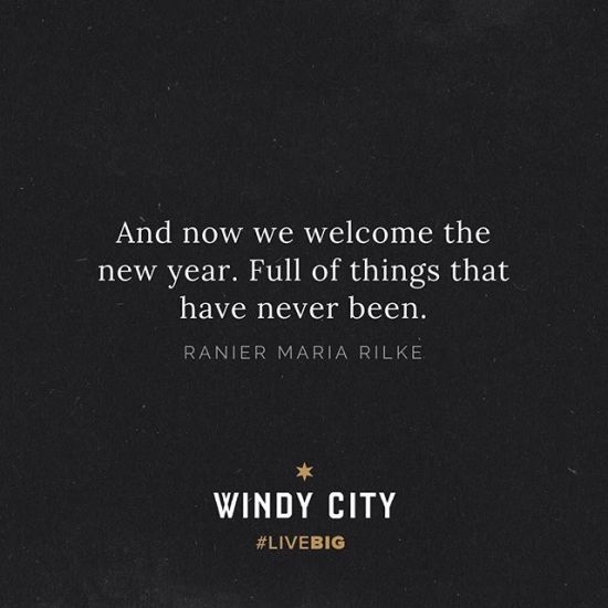 Happy New Year!
•
#windycitylivin #liveBIG