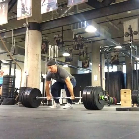 Work hard and trust the process. It won’t be easy, but it will be worth it. •

Smooth 305lb clean and jerk from today’s training. •

#crossfit #olympicweightlifting #windycitylivin #workhard #goodistheenemyofgreat #crossfitopen #hwpo #opexfit @atoneal32