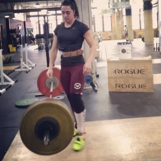 “Excellent Programming and Couching” Cred. : @willrawlingssaa @crossfitsaa #LIFTZ #213/170LBS #doyouevencouch #hangclean #powersnatch #AISIG #CYF #cleaner #onamission #thedrivenlife #girlswholift #muscle #LiveBIG #windycitylivin