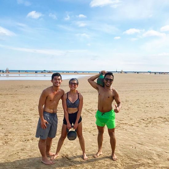 Beach WOD done ✅ with @windycitysc crew.  @cdervs @geessellee 
#WOD #CrossFit #BeachWorkout #StrongerEveryday #WindyCityCrossfit #FriendsWhoCrossFit #Summer2018 #ChicagoSummer #montroseBeach #fitfam #kettlebellislife