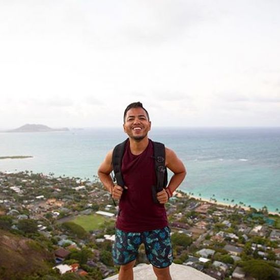 Pillbox Summit, Lanikai, Hawaii ~~ Feeling happy because I could almost smell the weekend. Happy Hump Day!
#travel #hike #outdoor #pillboxhike #pillbox #lanikai #kailua #honolulu #explore #chicagohiker #summit #smile #humpday #beach #mountainiscalling #adventure #LiveBIG #windycitylivin